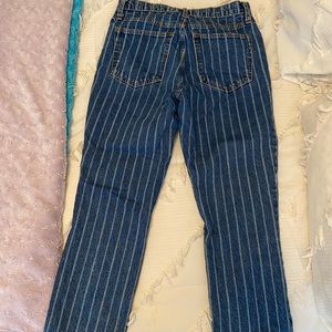 Abercrombie & Fitch High Rise Mom Jean